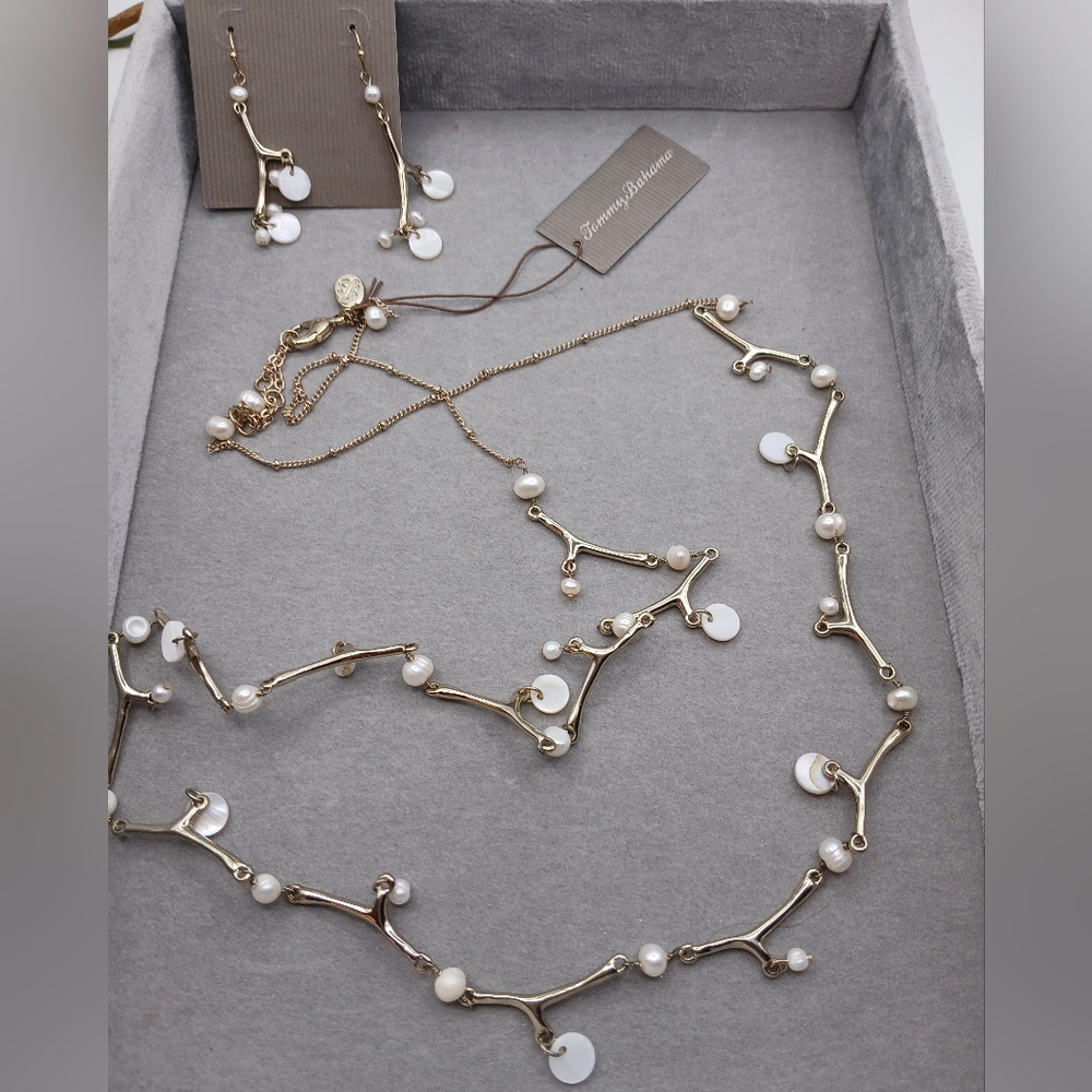 Tommy Bahama Earrings & Necklace Gold White Pearl Necklace & Earrings Set NWT